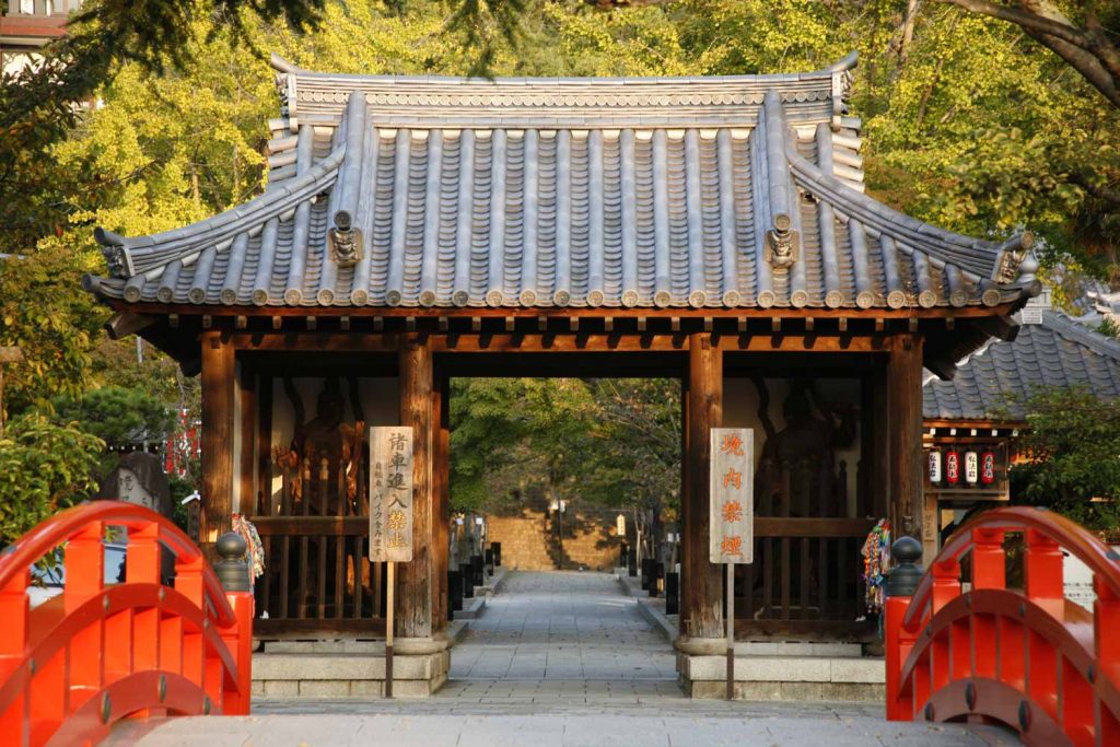 須磨寺の門