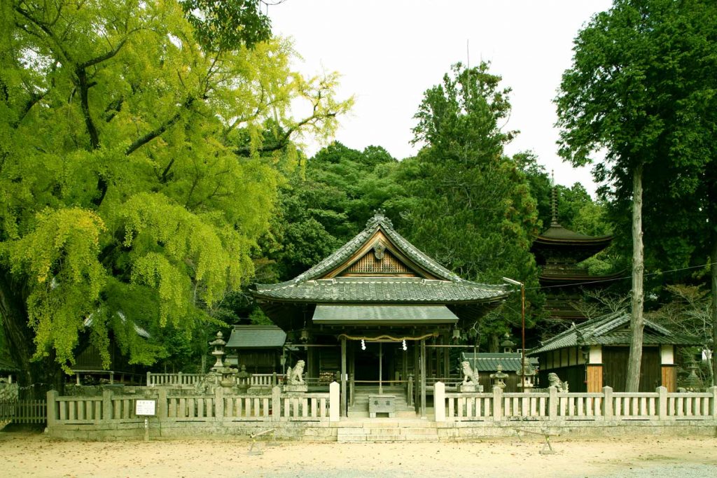 六條八幡神社